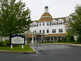 Atria Aquidneck Place