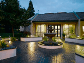 Atria El Camino Gardens